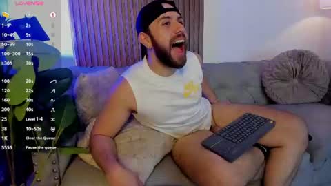Maximo Wolf online show from 07/10/26, 08:44