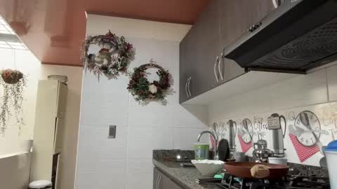 Sebastian online show from 11/06/25, 07:15