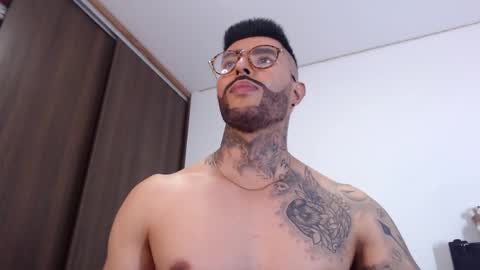 Independent Model online show from 12/28/24, 07:11