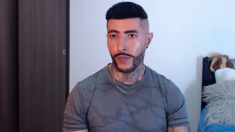 Independent Model online show from 01/07/25, 07:20