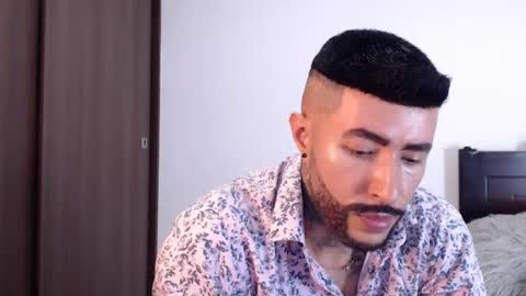 Independent Model online show from 01/31/25, 07:07