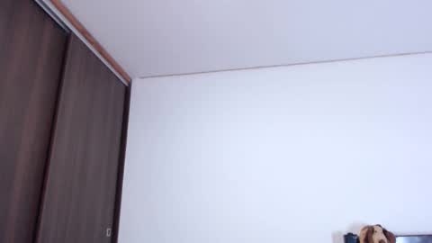 Independent Model online show from 02/24/25, 12:09