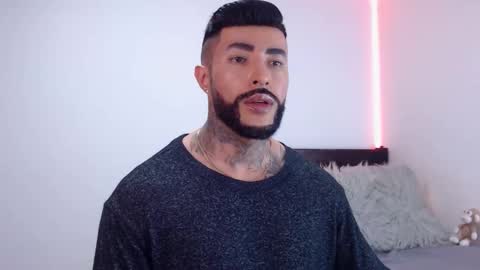 Independent Model online show from 10/23/25, 04:12