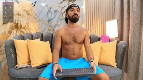 Snapshot of maximus_thorne chatting on 04/09/26, 08:47 Maximus online show from 04/09/26, 08:47