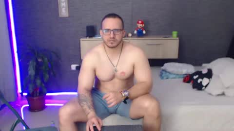 Snapshot of maximussantorini chatting on 07/15/26, 07:08 maximus online show from 07/15/26, 07:08