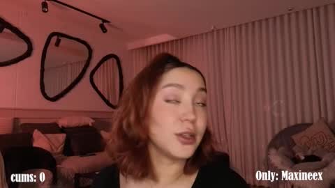 Maxine online show from 03/19/26, 11:42