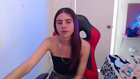 maxinesex_ online show from 12/01/25, 01:38