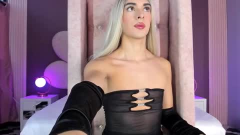 Maxi Rogers online show from 03/20/26, 11:26