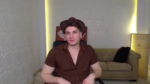 MaxKaiden online show from 02/11/25, 11:21