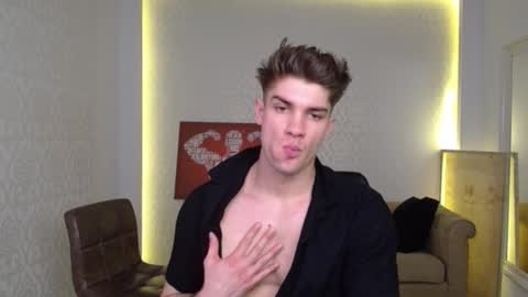 MaxKaiden online show from 02/12/25, 11:51