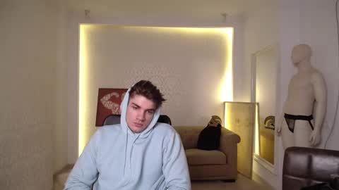 MaxKaiden online show from 02/14/25, 09:24