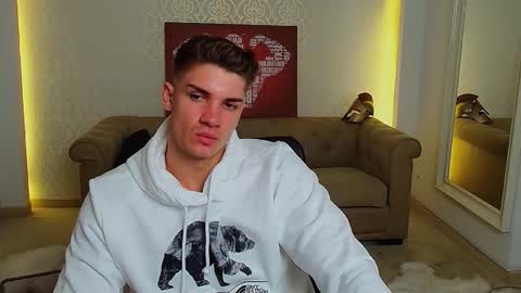 MaxKaiden online show from 09/17/25, 04:25