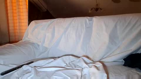 Snapshot of maxpac_rocco chatting on 10/14/25, 02:12 Luca Dominus online show from 10/14/25, 02:12