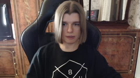 Max online show from 12/03/24, 05:45