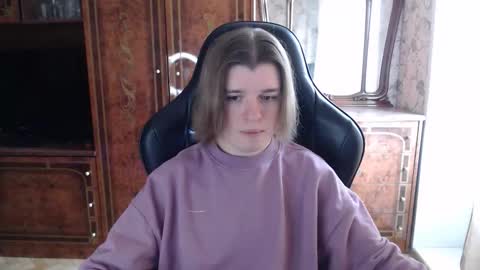 Max online show from 11/16/25, 09:48