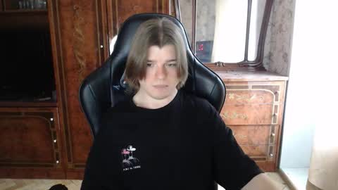 Max online show from 03/03/26, 06:41