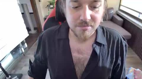 Max online show from 02/25/26, 10:19