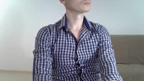 Snapshot of maxrelax90 chatting on 02/08/26, 05:27 maxrelax90 online show from 02/08/26, 05:27