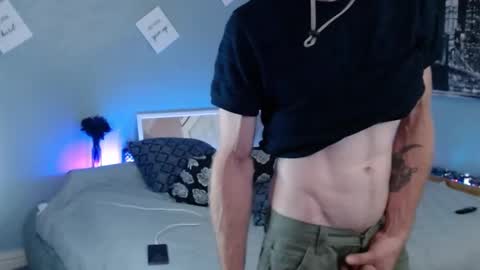 MaxRouger online show from 10/05/25, 08:12