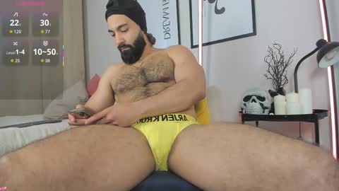 Max online show from 10/19/25, 03:45