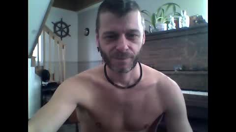 MaxTheWolf online show from 01/11/25, 05:18