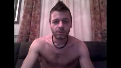 MaxTheWolf online show from 10/19/25, 10:38