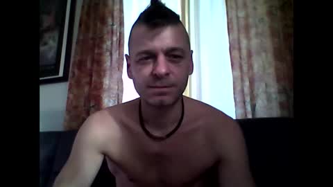 MaxTheWolf online show from 10/24/25, 08:05