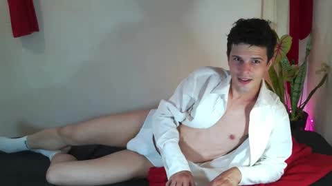 Snapshot of maxtopboy chatting on 02/01/25, 03:30 Max online show from 02/01/25, 03:30