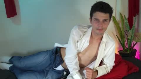 Snapshot of maxtopboy chatting on 02/04/25, 04:26 Max online show from 02/04/25, 04:26