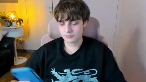 Snapshot of maxvibee chatting on 02/28/26, 07:59 Max online show from 02/28/26, 07:59