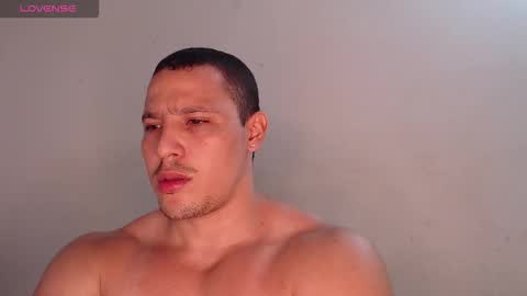 Max online show from 09/22/25, 02:41