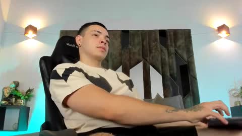 MAX online show from 02/14/25, 02:39