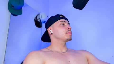 MAX online show from 09/18/25, 09:39