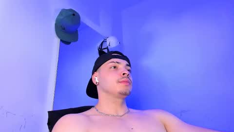 MAX online show from 09/20/25, 10:22