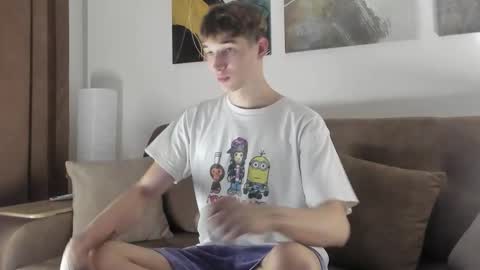 Snapshot of maxwellchik chatting on 09/16/25, 04:52 maxwellchik online show from 09/16/25, 04:52