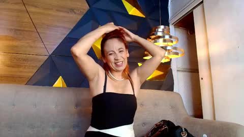 gabby online show from 09/19/25, 11:11