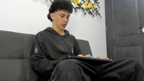 Max online show from 03/02/26, 02:36