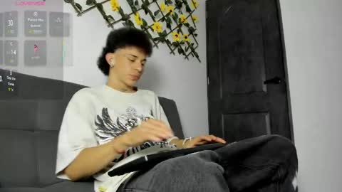 Max online show from 03/20/26, 01:32