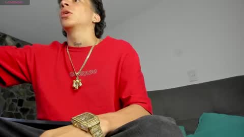 Snapshot of maxxx_bigcock chatting on 06/19/26, 03:22 Max online show from 06/19/26, 03:22