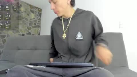 Snapshot of maxxx_bigcock chatting on 07/02/26, 03:23 Max online show from 07/02/26, 03:23