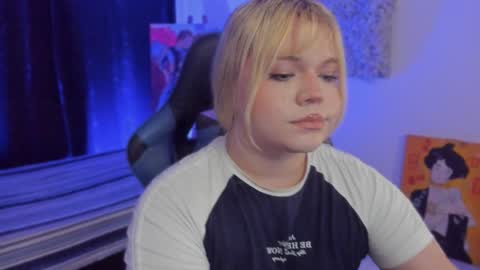 Maxine Minx online show from 01/04/25, 10:38