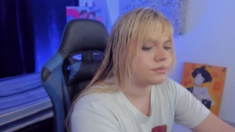 Maxine Minx online show from 01/06/25, 12:48