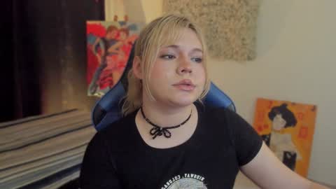 Maxine Minx online show from 01/09/25, 09:37