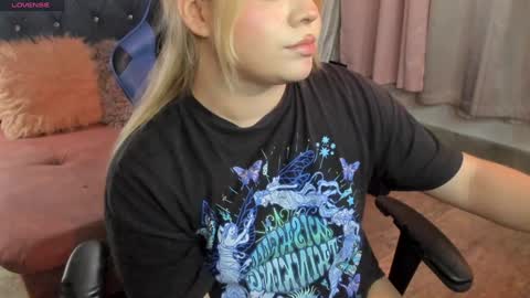 Maxine Minx online show from 01/29/25, 05:40