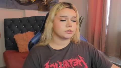 Maxine Minx online show from 02/11/25, 03:29