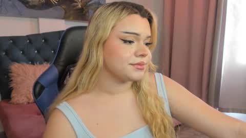 Maxine Minx online show from 03/06/25, 01:24