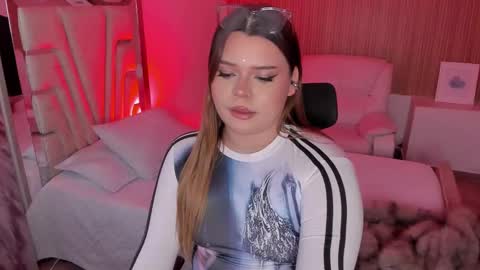 Maxine Minx online show from 11/14/25, 09:19