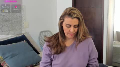 Victoria online show from 10/14/25, 08:42