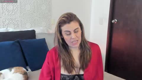 Victoria online show from 12/18/25, 05:08