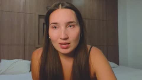 Snapshot of may_dani chatting on 02/06/26, 11:35 Dani and May online show from 02/06/26, 11:35